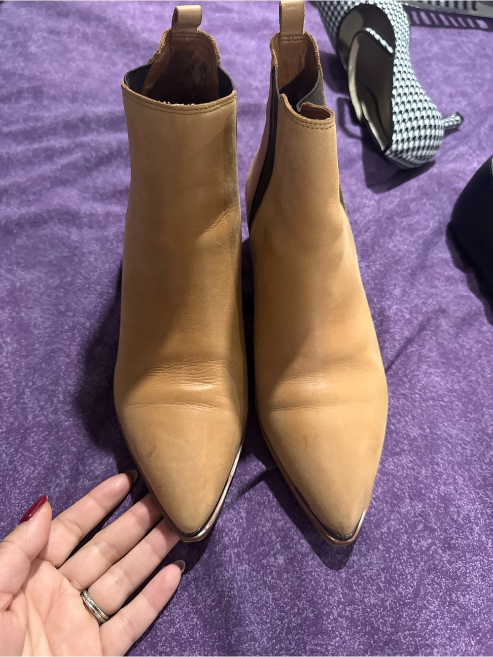 Classic Tan Chelsea Ankle Boots - Women